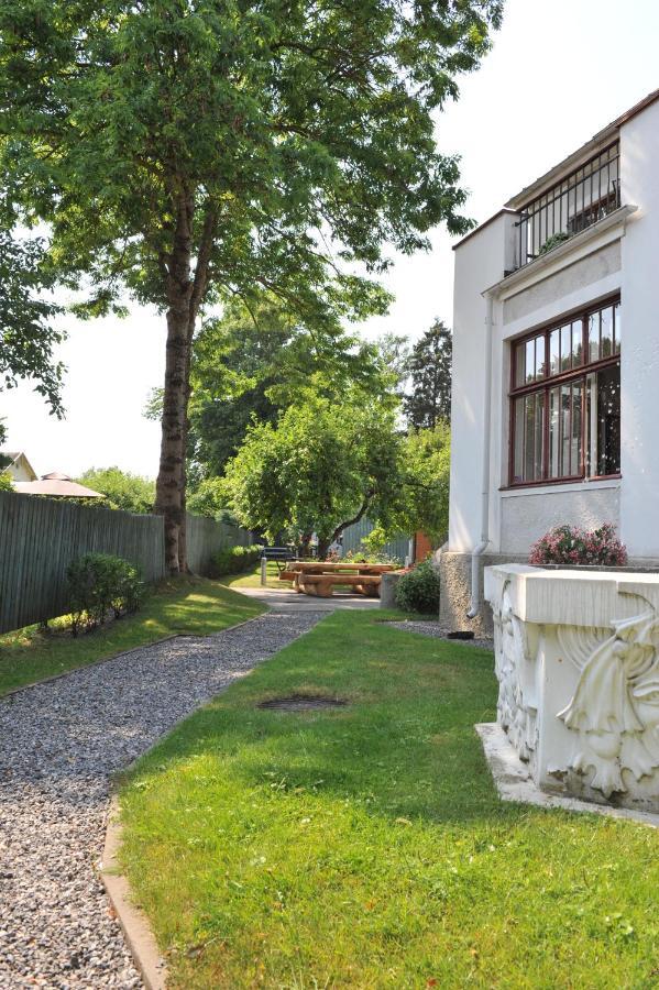 Villa Meri Apartments Parnu Exterior photo